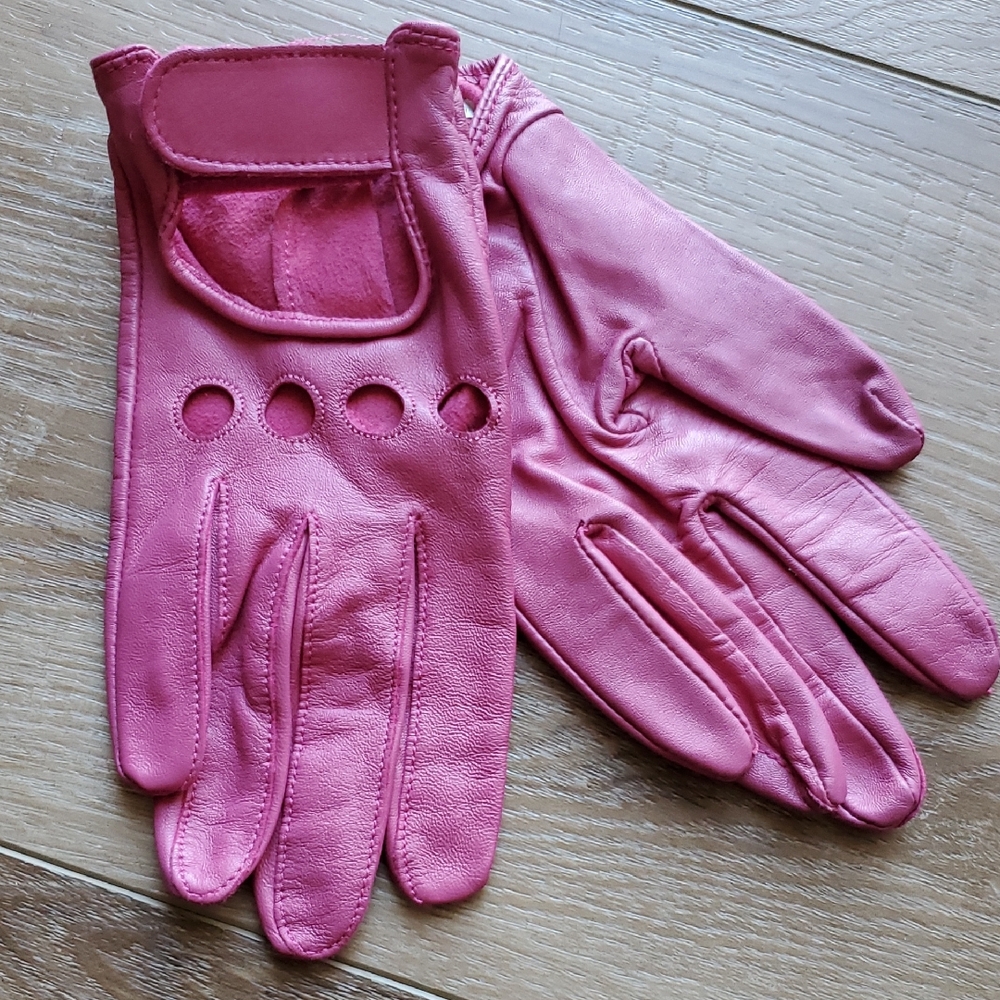 EUC Pink Leather Driving Gloves